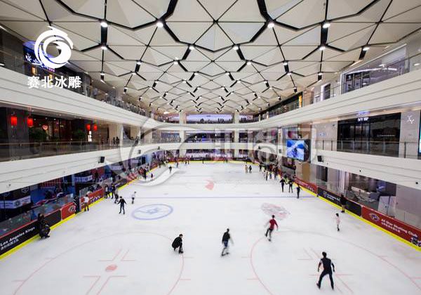滑冰場.jpg 滑冰場.jpg
