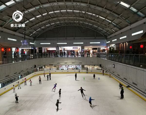 室內(nèi)滑冰場制作找哪家.jpg 室內(nèi)滑冰場制作找哪家.jpg