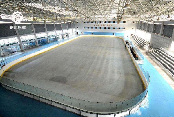 室內(nèi)滑冰場制作找哪家.jpg 室內(nèi)滑冰場制作找哪家.jpg