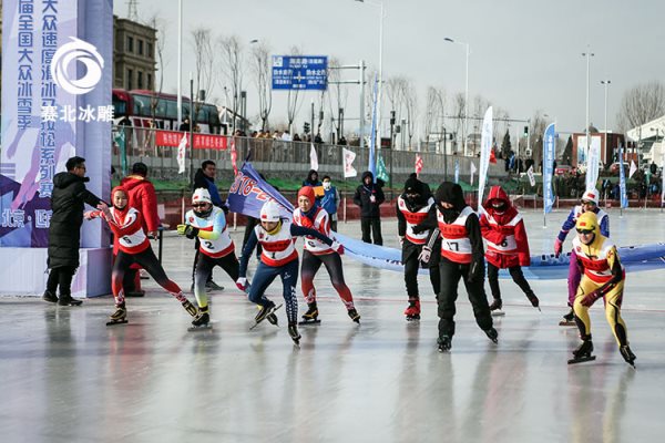 滑冰場設(shè)計.jpg 滑冰場設(shè)計.jpg