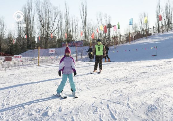 滑雪場(chǎng)設(shè)備