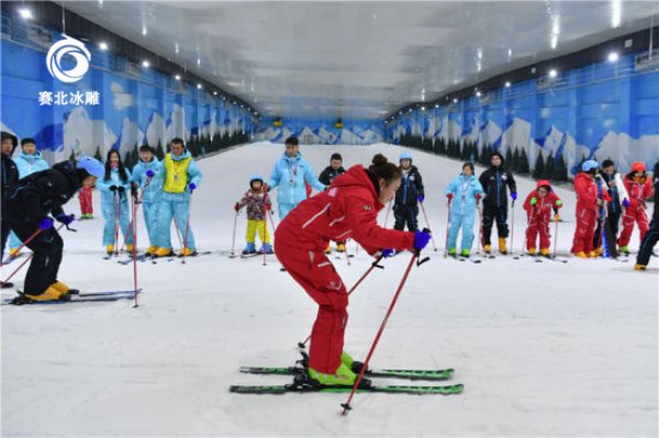 滑雪場(chǎng)設(shè)備