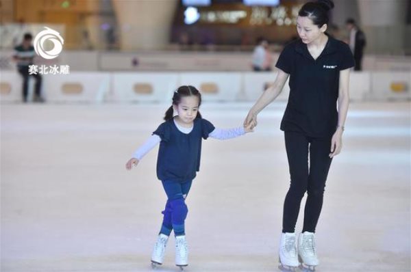 滑冰場設計費用 滑冰場設計費用