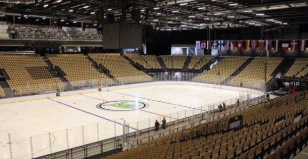 室內滑冰場賺錢嗎